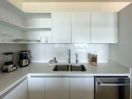 2BR Iconic Oceanfront Escape