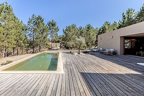 Melides Premium Villa With Pool by Homing