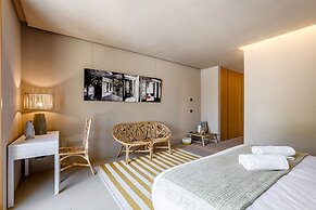 Melides Premium Villa With Pool by Homing