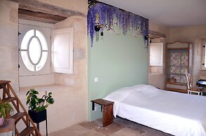 Le logis de l'abbaye de Saint Savin