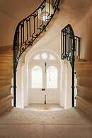 Le logis de l'abbaye de Saint Savin