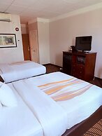 Mountain Valley Inn & Suites