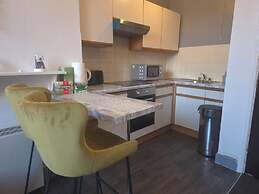 1 Bed-sleeps 2-city Centre-no Free Parking