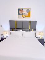 B&S Luxe Living