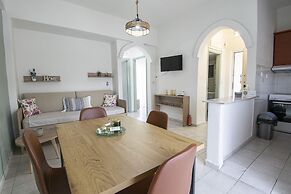 Forest View Apartment 1 by Rentalspro