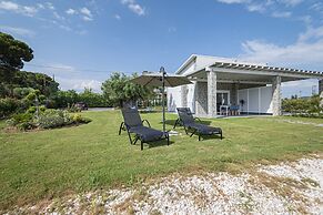 Topos Maisonette Left by Rentalspro
