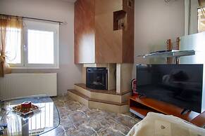 Tania's Seafront Villa by Rentalspro