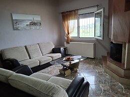 Tania's Seafront Villa by Rentalspro