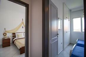 Endless Blue Apartment by Rentals Pro