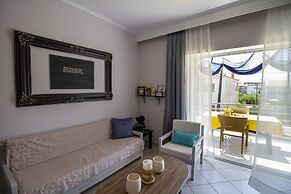 Endless Blue Apartment by Rentals Pro