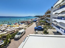 Poseidon Edge No9 by Rentalspro - Kallithea