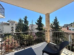 Sunny Bay Apartments