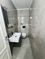 Sunny Bay Apartments