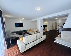 Sunny Bay Apartments