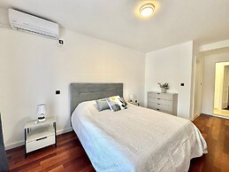 Sunny Bay Apartments