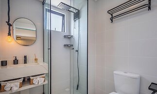 MCB - Apartments With Pool Near the Beach