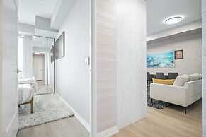 Upscale Condo in Downtown Toronto