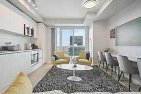 Upscale Condo in Downtown Toronto