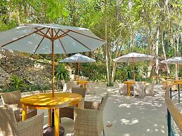 Coco Sunset Beach Resort