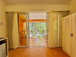 Coco Sunset Beach Resort