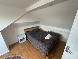 Duplex Sleeps 4 With Pets Allowed