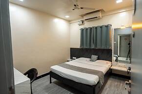 Hotel Ellora Park