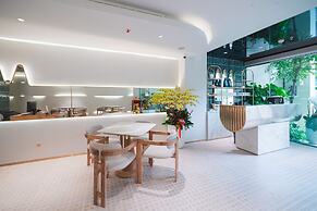 IconSphere Hotel