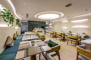 IconSphere Hotel