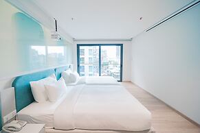 IconSphere Hotel