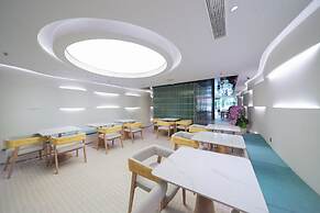 IconSphere Hotel
