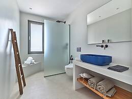 Luxury Villa Serenely