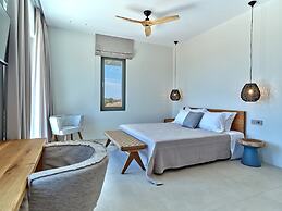 Luxury Villa Serenely