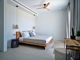 Luxury Villa Serenely