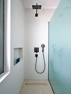 Luxury Villa Serenely