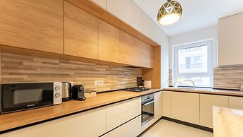 MoHost Sabina - Luxury with Balcony