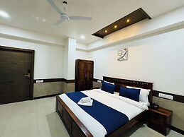 Col's Hotel Uphaar