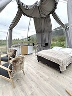 Arctic Glamping-Dome