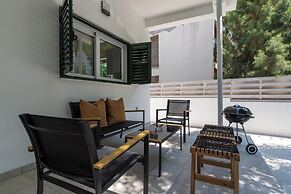 Arty Haven Spacious 3BR House in Larnaca