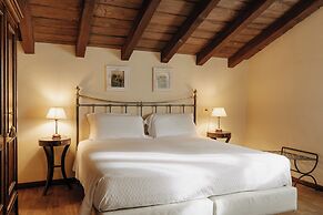 LODOLE COUNTRY HOUSE