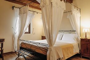 LODOLE COUNTRY HOUSE