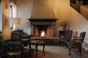 LODOLE COUNTRY HOUSE