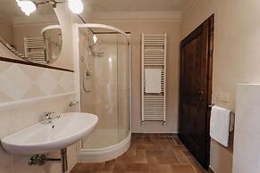 LODOLE COUNTRY HOUSE