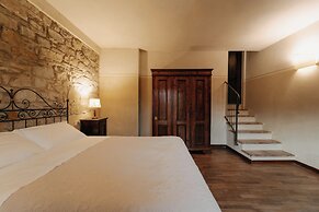 LODOLE COUNTRY HOUSE