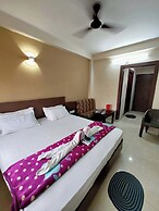 Hotel U K Palace Puri