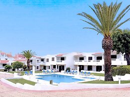 Aura Village City Beach Apartments