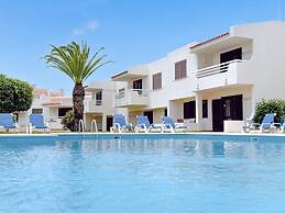 Aura Village City Beach Apartments