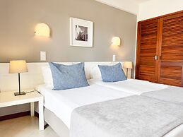 Aura Village City Beach Apartments