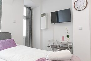 Affordable 3BR Apt near Hauptbahnhof