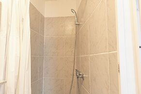 Affordable 3BR Apt near Hauptbahnhof