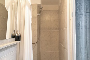 Affordable 3BR Apt near Hauptbahnhof